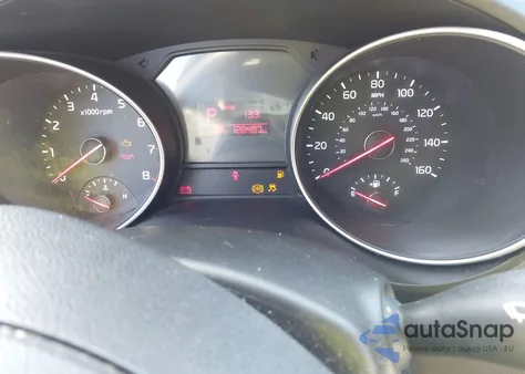 2015 Kia Sedona Lx из США, поврежденный, VIN KNDMB5C19F6051225